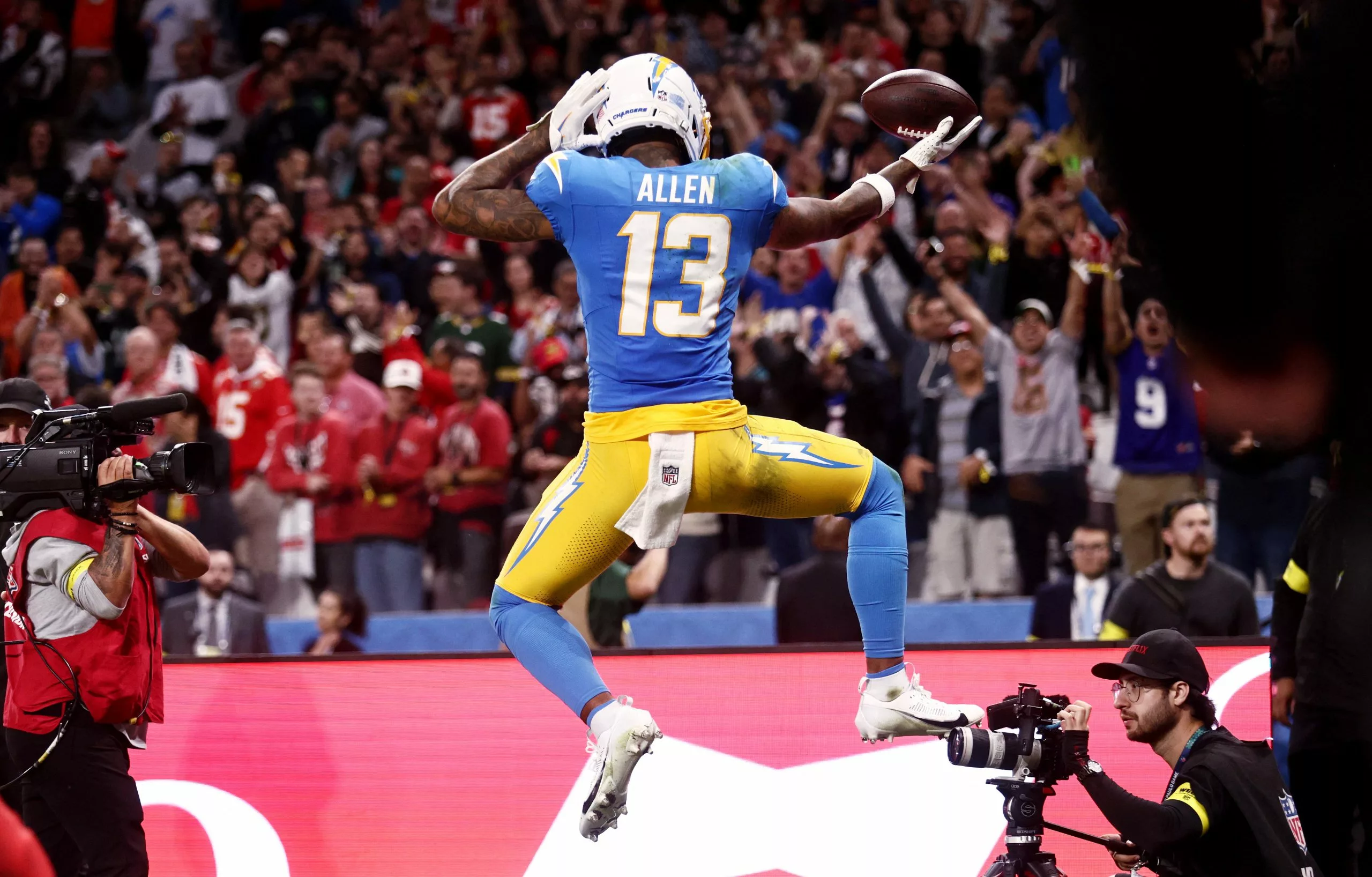 MNF Player And Team Props For Chargers vs Raiders