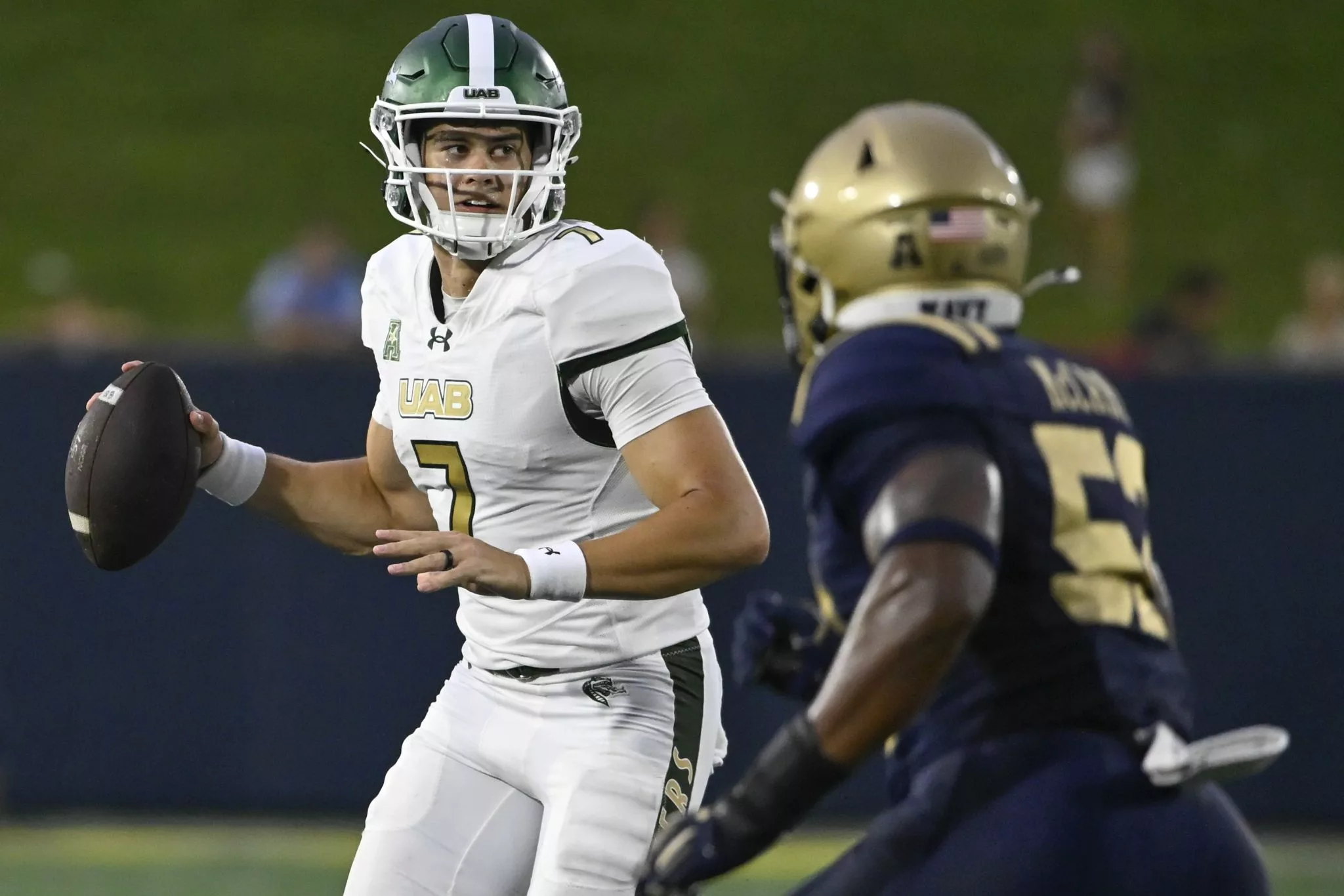 Jalen Kitna looks to lead the Blazers over the Zips