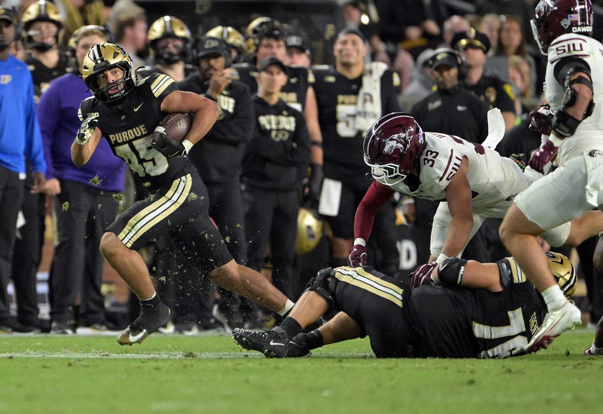 Devin Mockobee looks to lead Purdue over the Trojans.