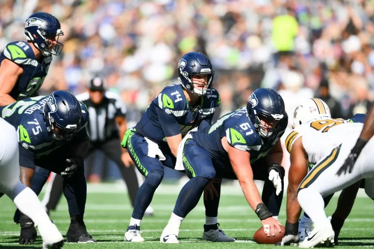 Sam Darnold looks to lead the Seahawks over the Cardinals
