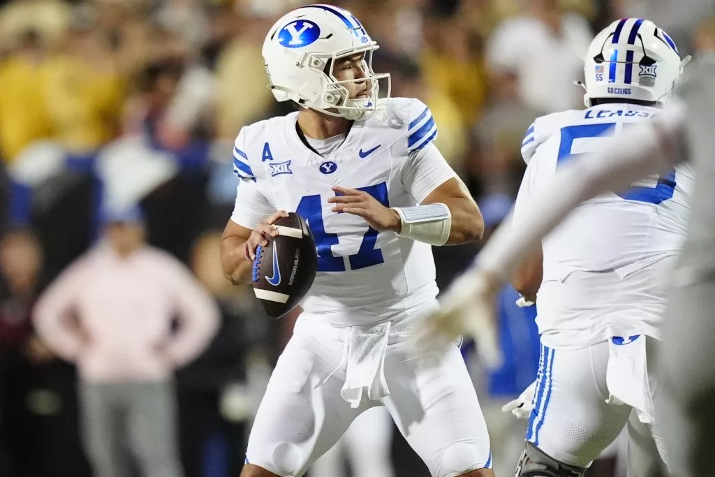 Bear Bachmeier looks to lead the Cougars over the Mountaineers