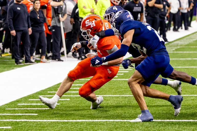 Hunter Watson looks to lead the Bearkats over the Miners