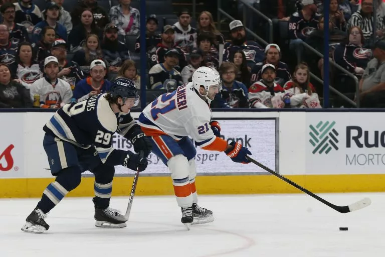 Kyle Palmieri looks to lead the Islanders over the Oilers