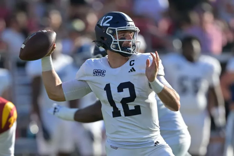 Golden Eagles vs. Eagles Prediction
