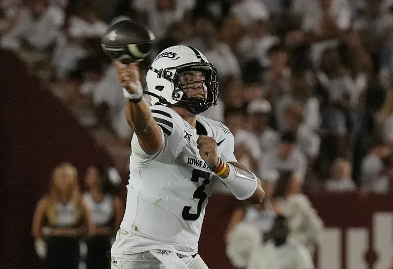 Rocco Becht Looks to lead the Cyclones over the Bearcats