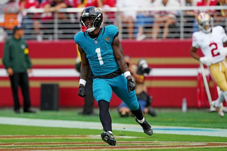 Travis Etienne looks to lead the Jaguars over the Chiefs