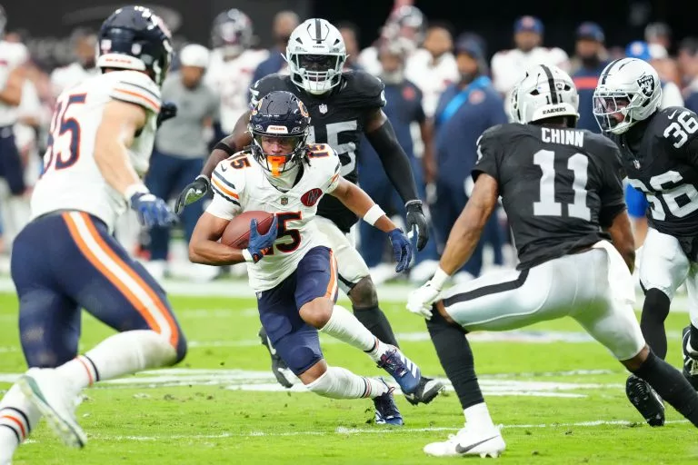 Rome Odunze looks to lead teh Bears over the Commanders