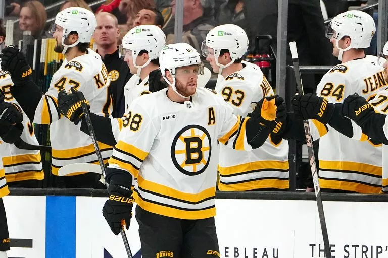 David Pastrnak looks to lead the Bruins over the Ducks