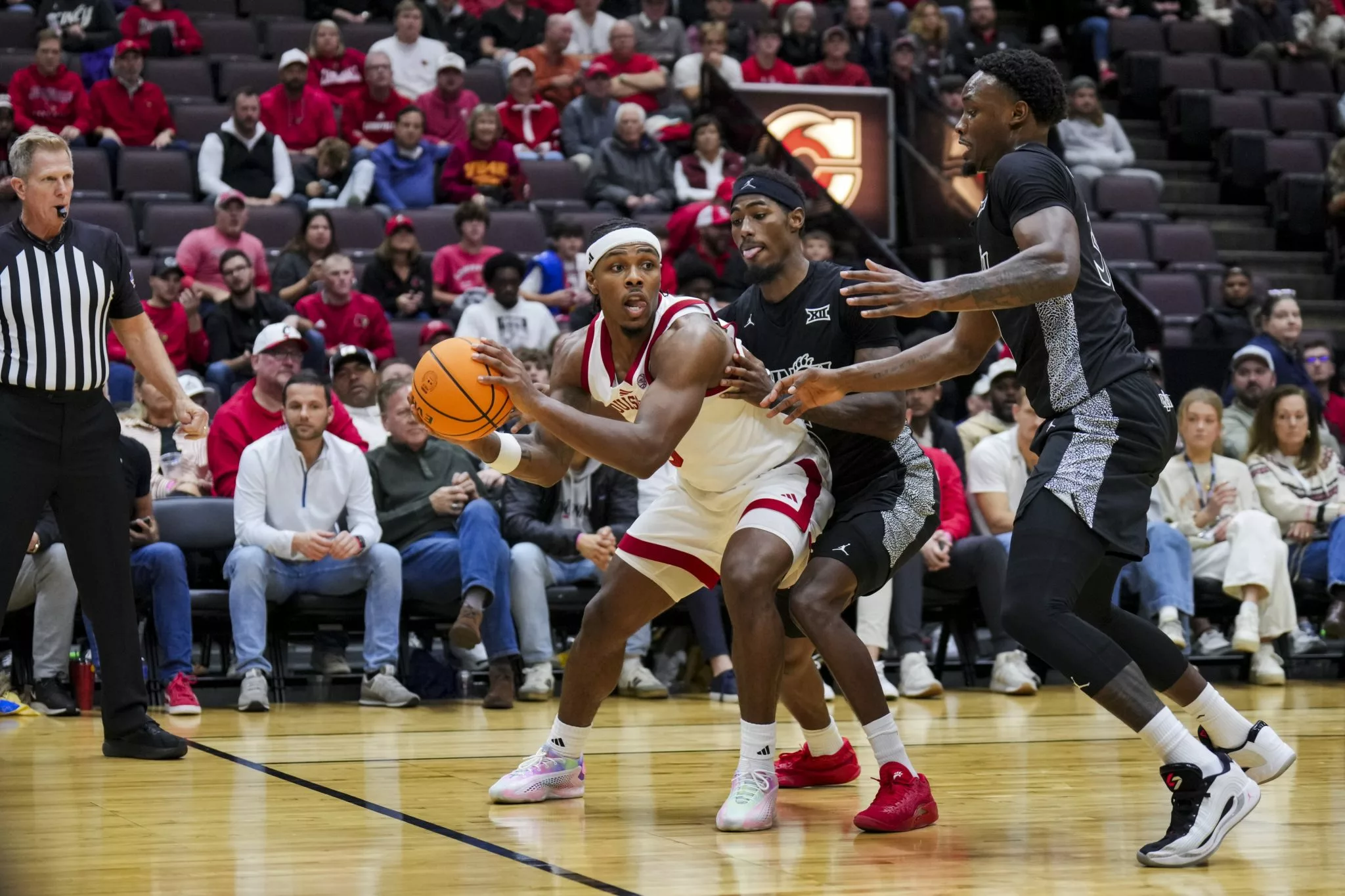 Eastern Michigan Eagles vs Louisville Cardinals Picks and Prediction