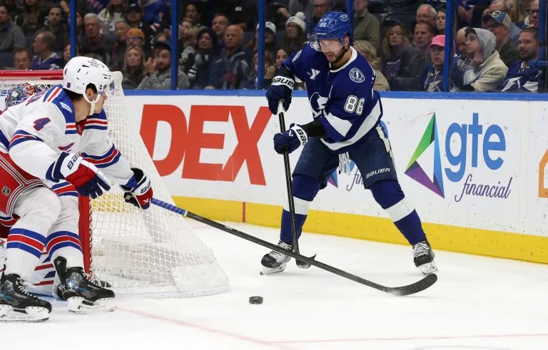 Vancouver Canucks vs Tampa Bay Lightning Picks and Prediction