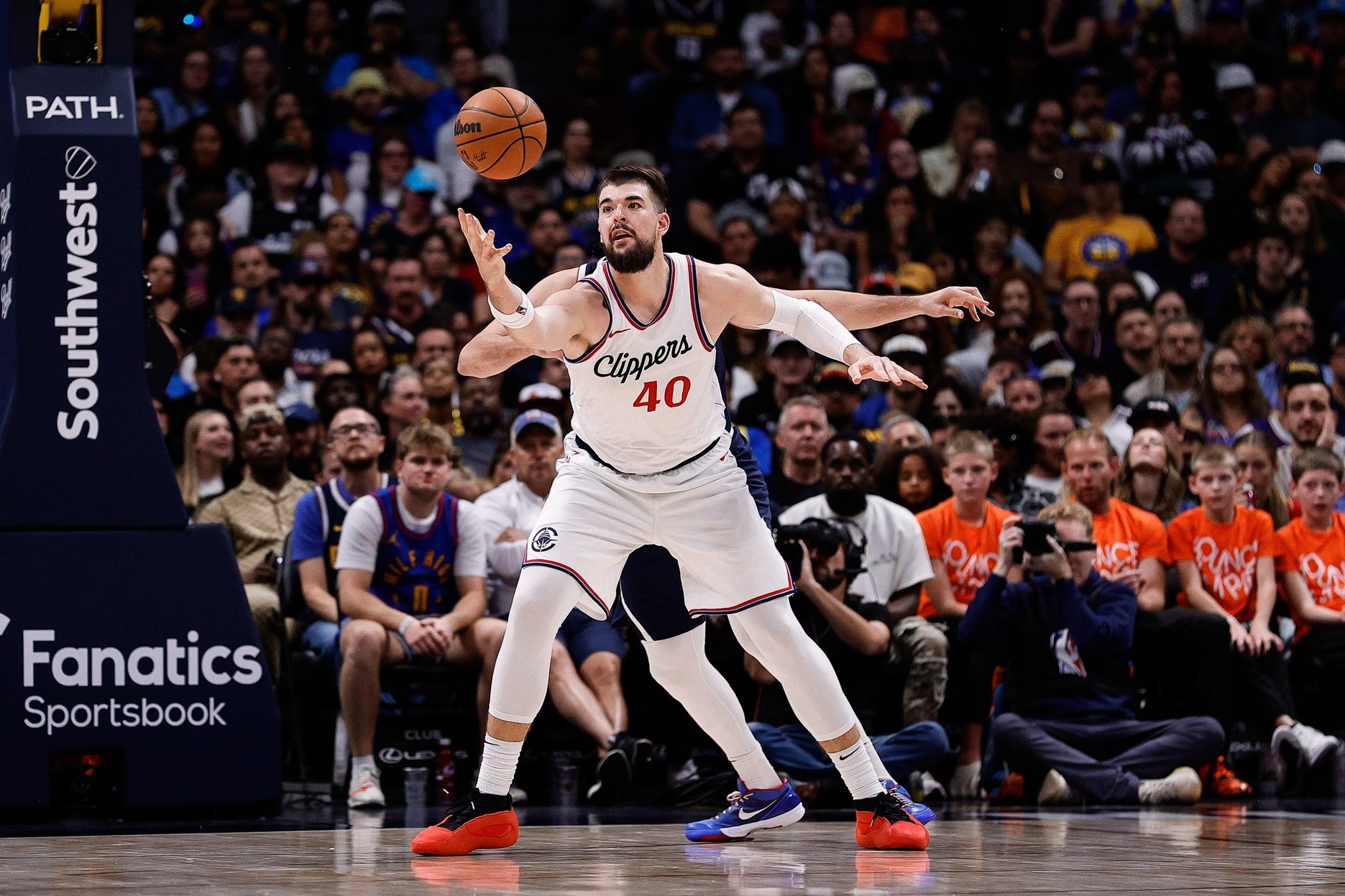 Phoenix Suns vs. Los Angeles Clippers Picks and Prediction for Saturday, November 8, 2025