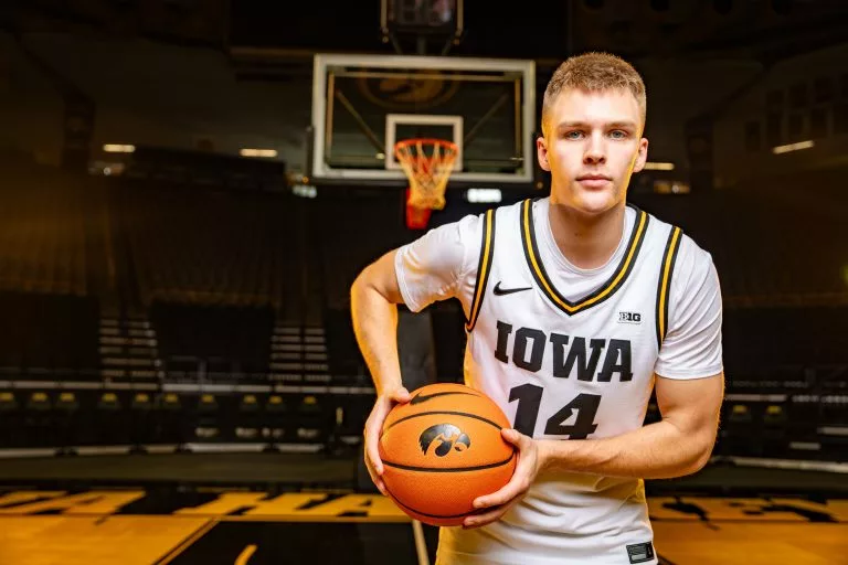 Robert Morris vs. Iowa Prediction