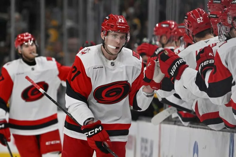 Flyers vs Hurricanes prediction Game 2
