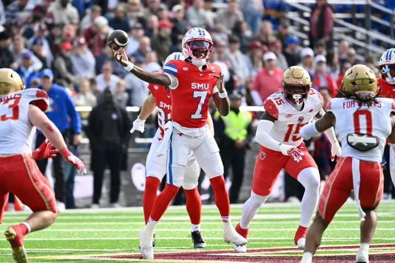 Kevin Jennings looks to lead the Mustangs over the Cardinals