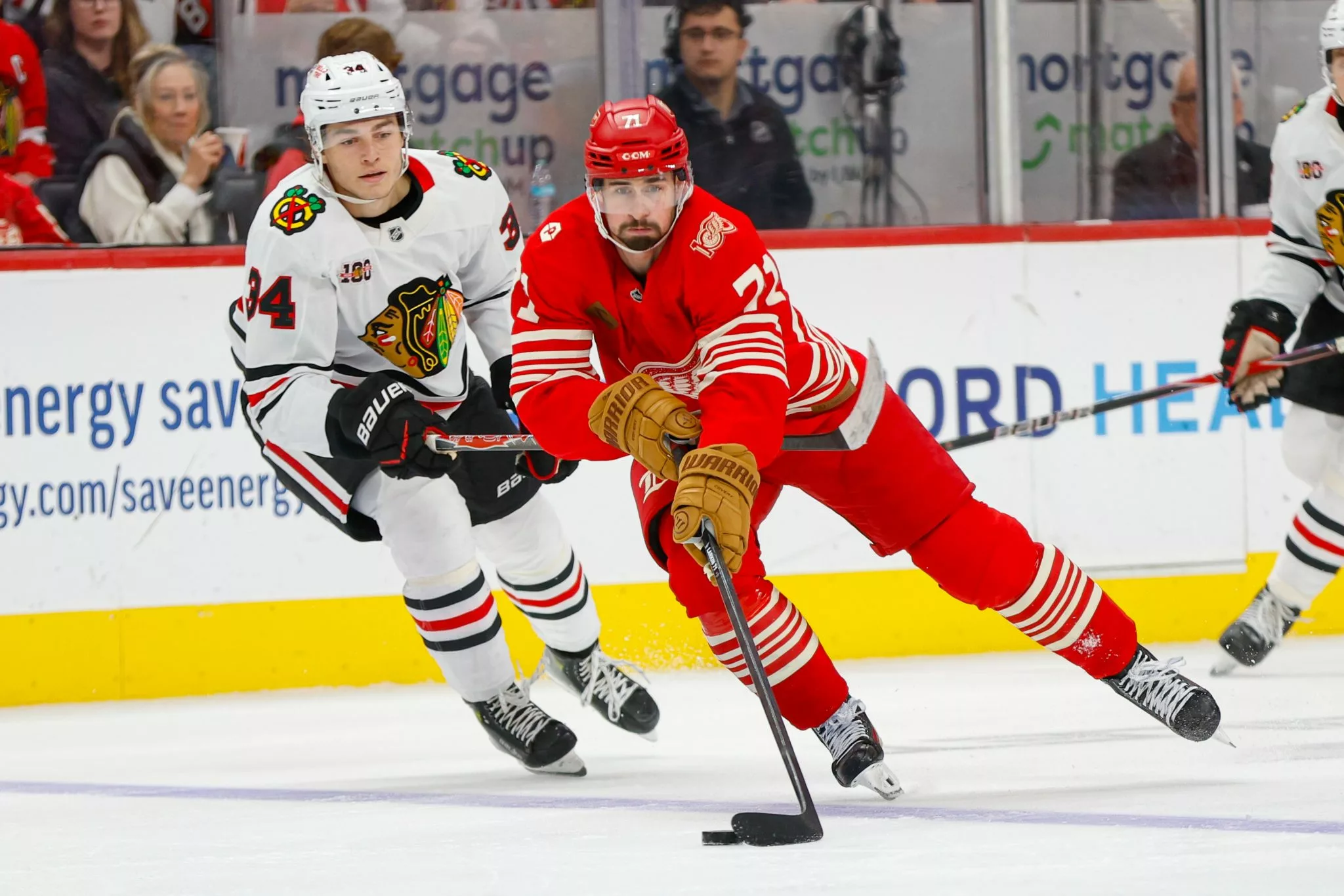 Dylan Larkin looks to lead the Red Wings over the Ducks