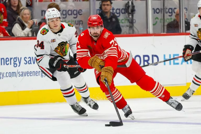 Dylan Larkin looks to lead the Red Wings over the Ducks