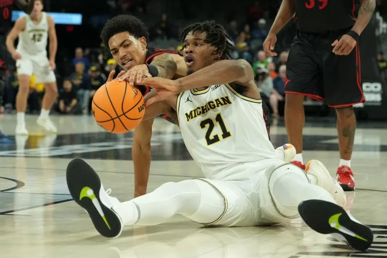 DraftKings Promo Code: Bet $5 on UConn vs Michigan, Get $200 in Bonus Bets for the National Title Game