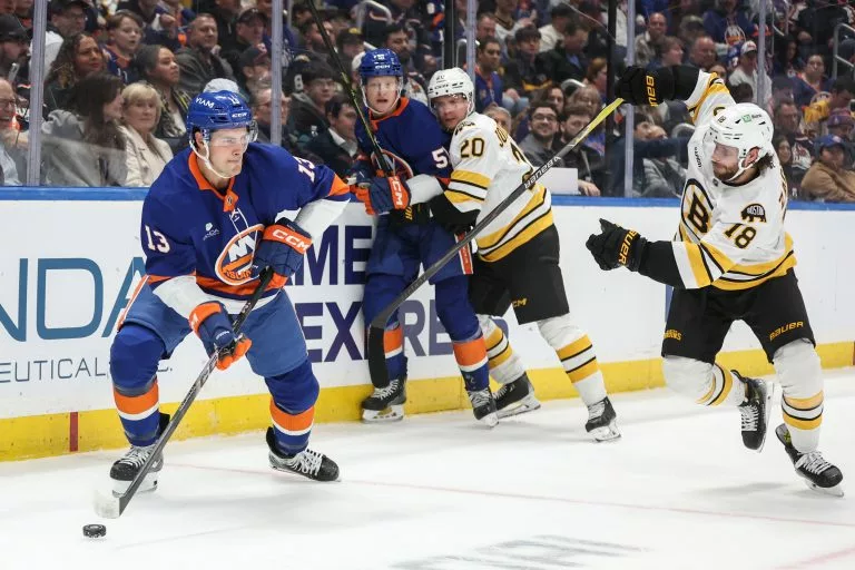 Mathew Barzal looks to lead the Islanders over the Flyers