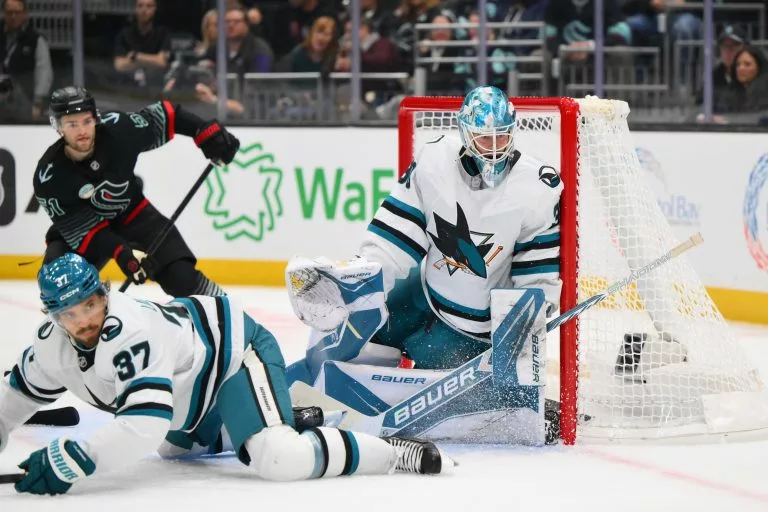 Blackhawks vs Sharks prediction