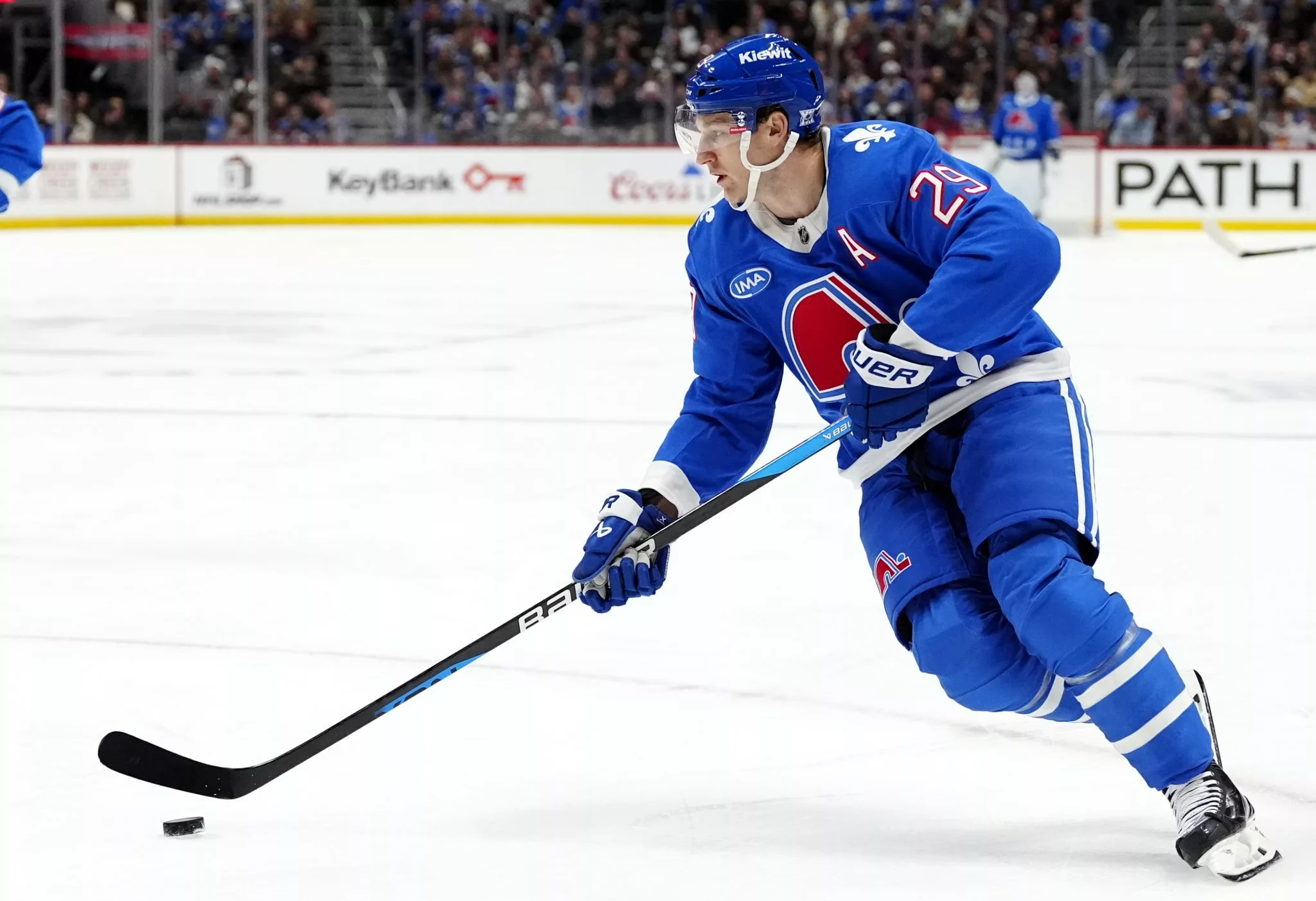 Nathan MacKinnon looks to lead the the Avs over the Blue Jackets