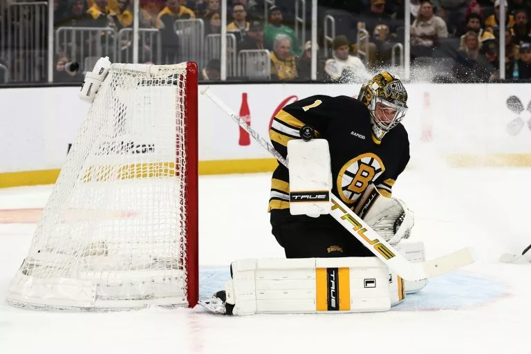 Boston Bruins goaltender Jeremy Swayman