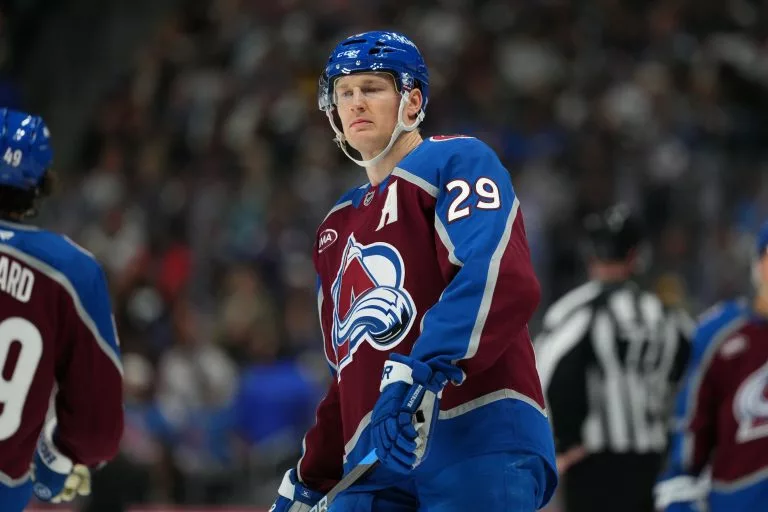 Wild vs Avalanche Prediction Game 1