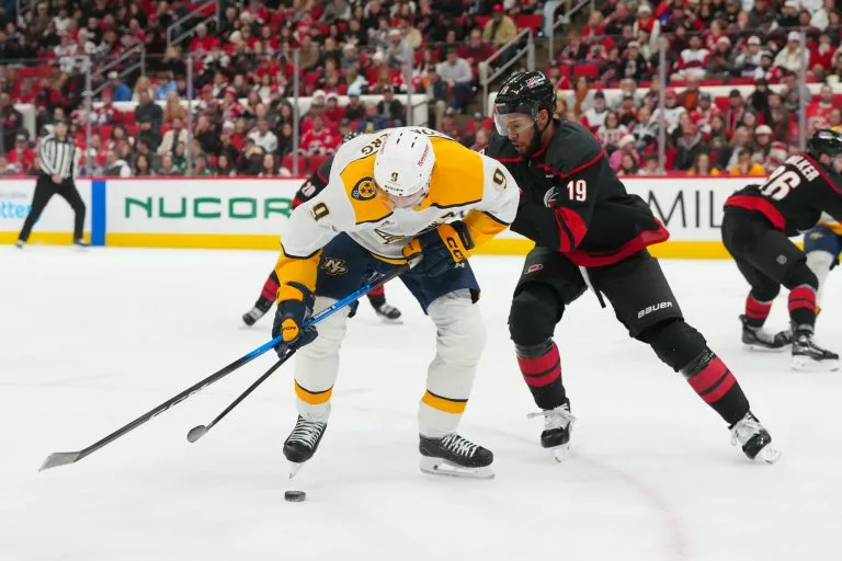 Filip Forsberg looks to lead the Preds over the Avs
