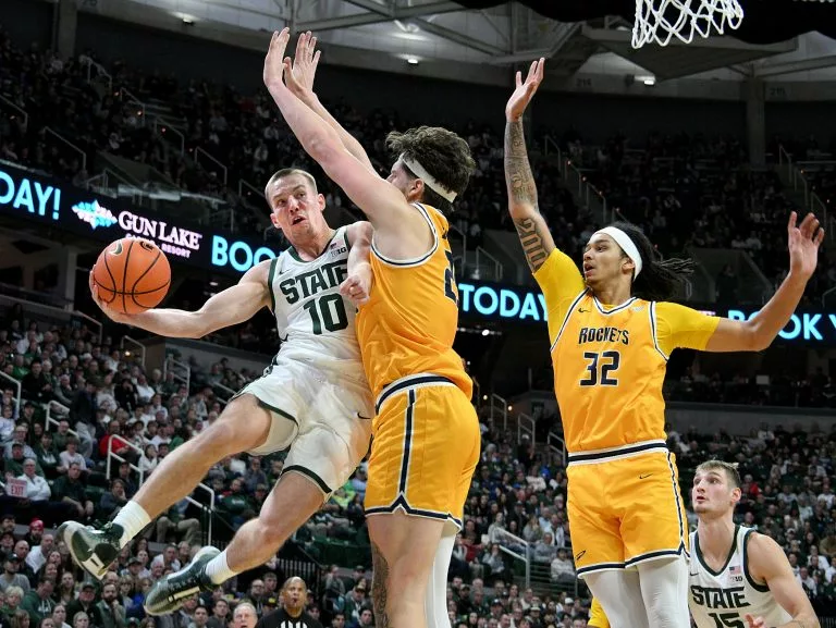 Toledo Rockets vs Massachusetts Minutemen Picks and Predictions for Tuesday January 20 2026