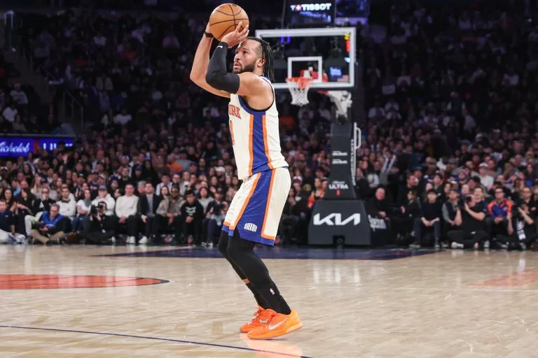 Jalen Brunson looks to lead the Knicks over the Sixers