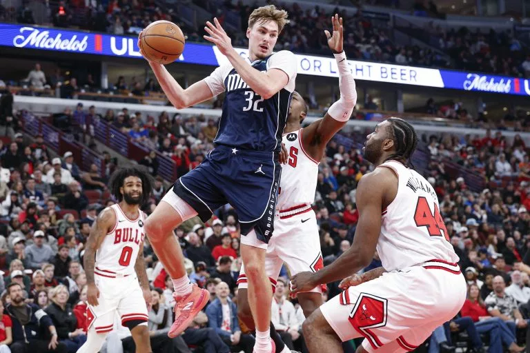 Cooper Flagg looks to lead the Mavericks over the Nuggets