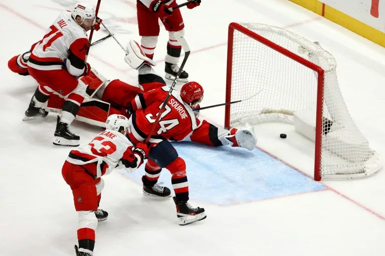 Los Angeles Kings vs Carolina Hurricanes prediction