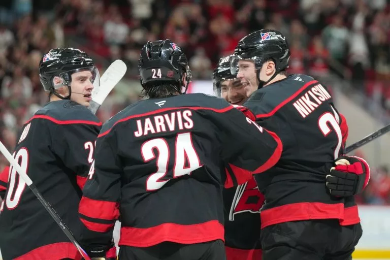 New York Islanders vs Carolina Hurricanes prediction