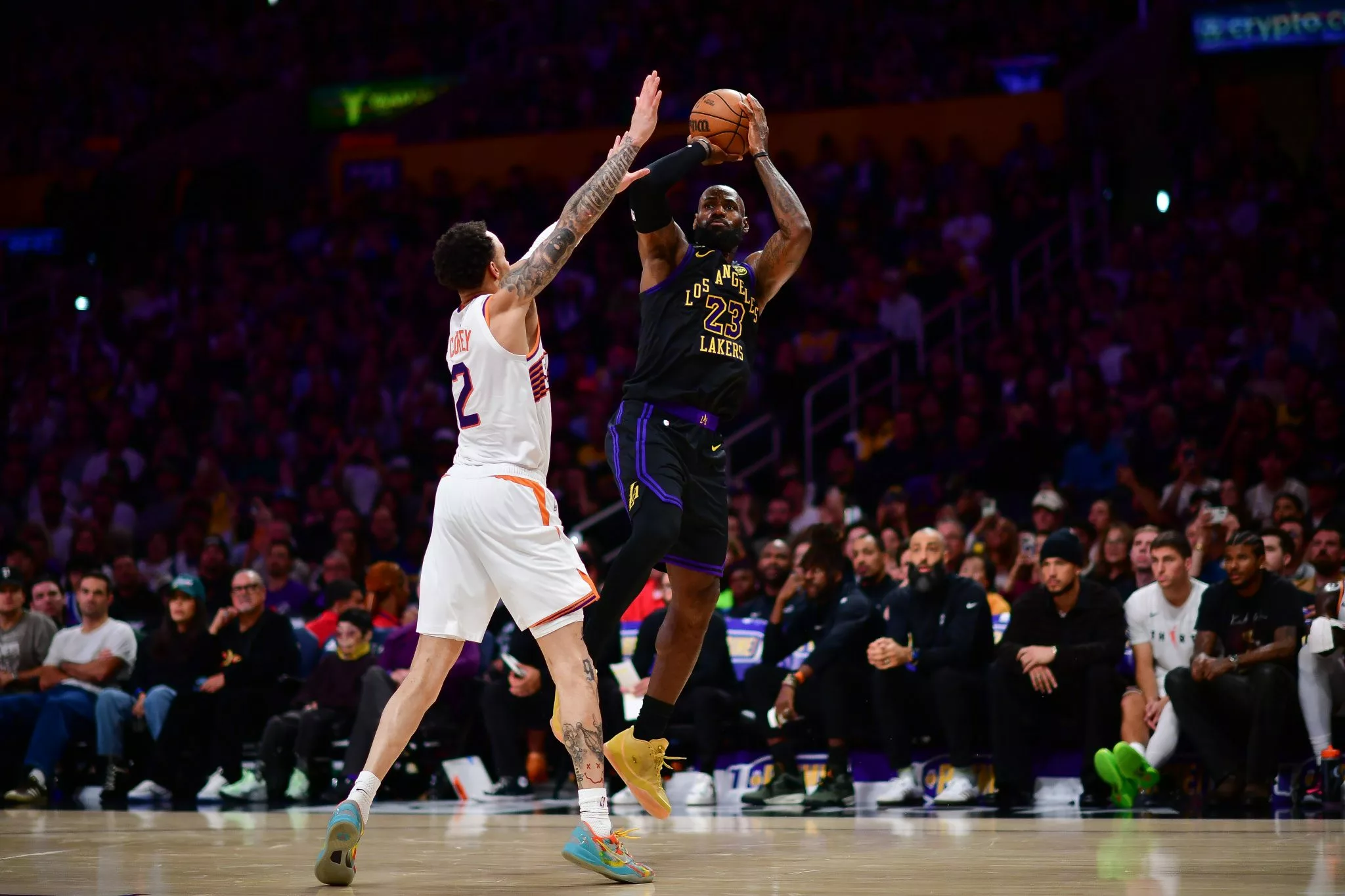 Lebron James looks to lead the Lakers over the Jazz