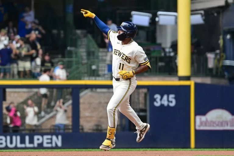 Milwaukee Brewers at Los Angeles Dodgers Picks and Prediction for Saturday, August 15, 2026