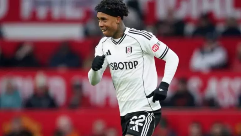 Fulham vs Manchester United Picks, Prediction, Odds, and Line Movement for Sunday September 20 2026