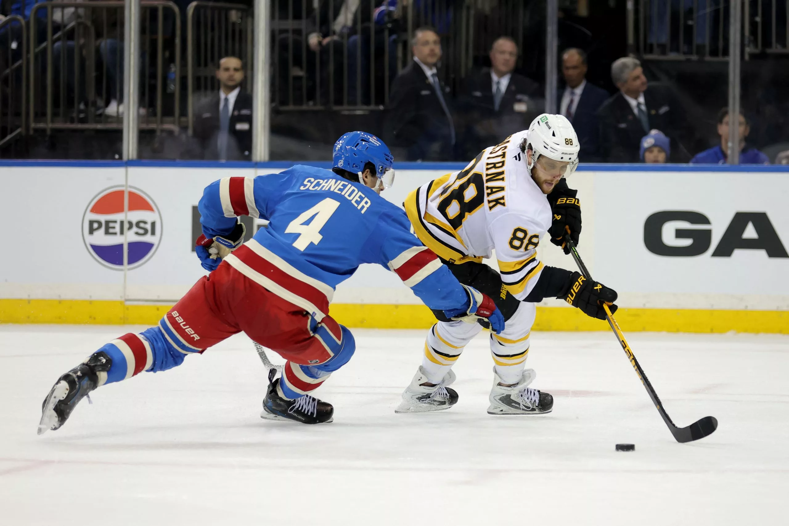 Tampa Bay Lightning vs New York Rangers Picks, Prediction, Odds, and ...